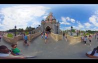 [360 Video] Walking in Disneyland Paris